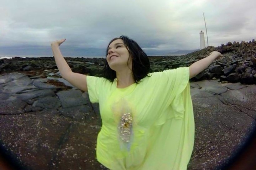 Experience Björk’s “Stonemilker” in 360 Degree Virtual Reality